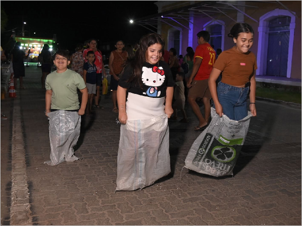 Quixadá realiza 6ª edição da "Cidade da Criança" com o tema Super-Heróis
