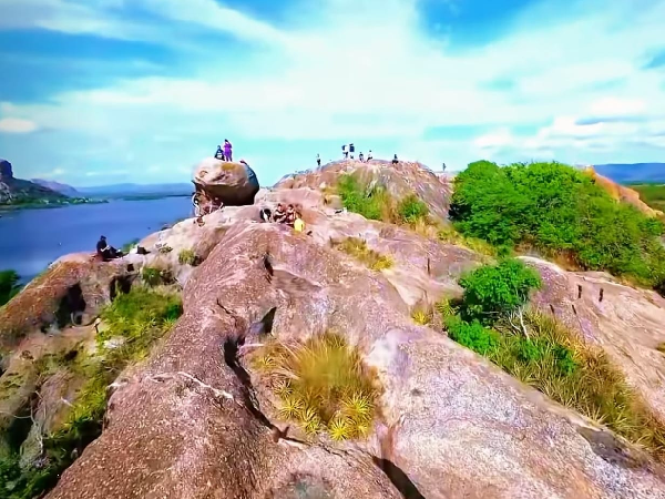 Quixadá e Quixeramobim celebram o patrimônio Geológico com o 4º GeoDia